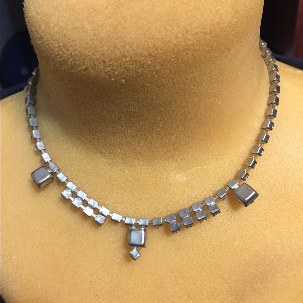 Vintage rhinestone necklace with gray stones - Picture 3 of 4